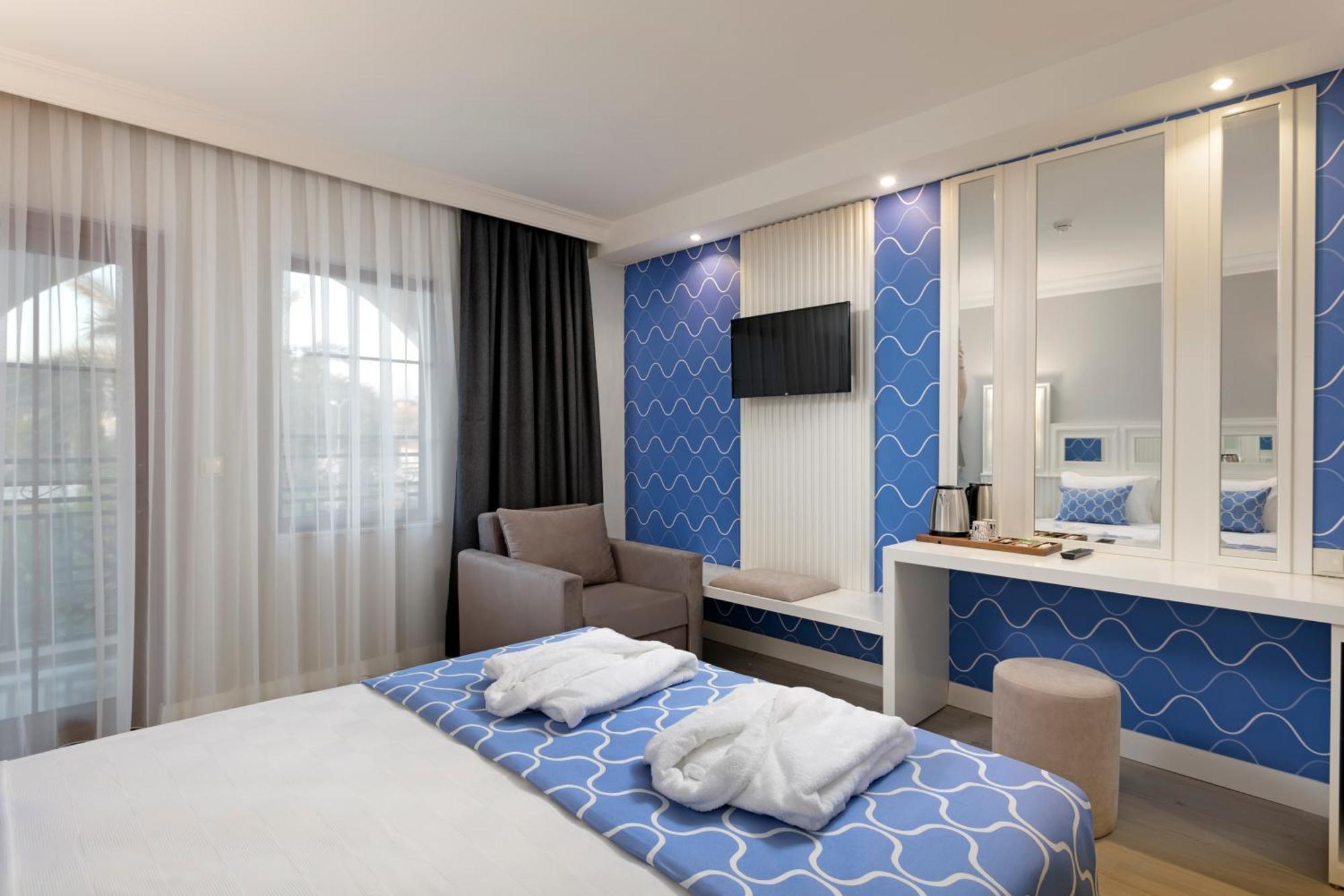 Euphoria Barbaross Beach Resort Kızılot 객실 사진
